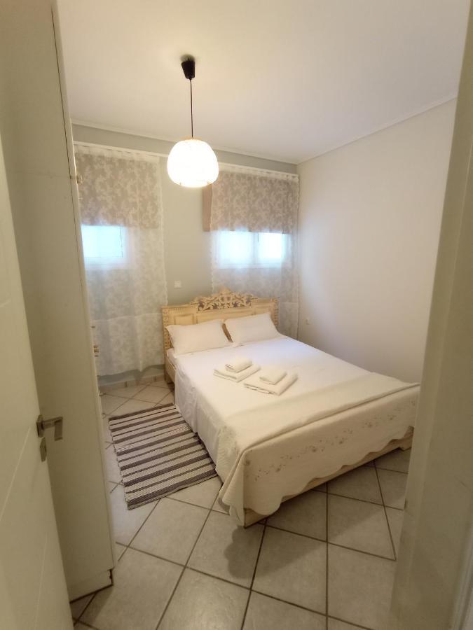 Galini Apartment Near Sea, Port And Airport Artemida  Bagian luar foto